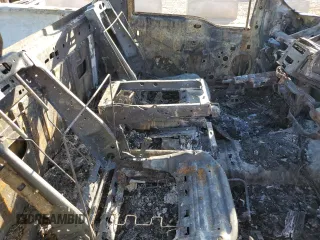 2016 Ford F-250 XLT с VIN 1FTBF2BT4GEB40012, выставлен на аукционе Copart как лот 48890515 с пробегом Не указан миль и На запчасти • Non repairable. История ставок и продаж доступна на DreamBid. Изображение 10.