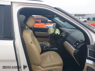 2017 Ford Explorer XLT with VIN 1FM5K8D8XHGC79616, listed as a IAAI auction lot 41161738 with 134,843 mi miles. Bid and sale history available at carsss.com. Image 5.