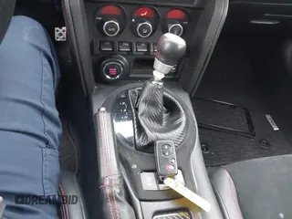2014 Scion FR-S z VIN JF1ZNAA1XE8707577, wystawiony jako IAAI lot #42054339 z przebiegiem 95 241 mil mil oraz . Historia ofert i sprzedaży dostępna na DreamBid. Obrazek 11.