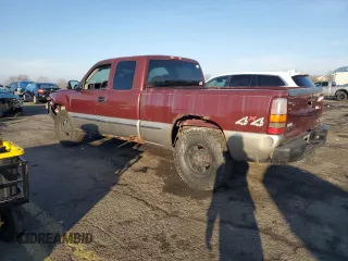 2000 GMC New Sierra 1500 SLE with VIN 1GTEK19V9YE210745, listed as a Copart auction lot 82035454 with 250,248 mi miles and Salvage Title. Bid and sale history available at carsss.com. Image 2.
