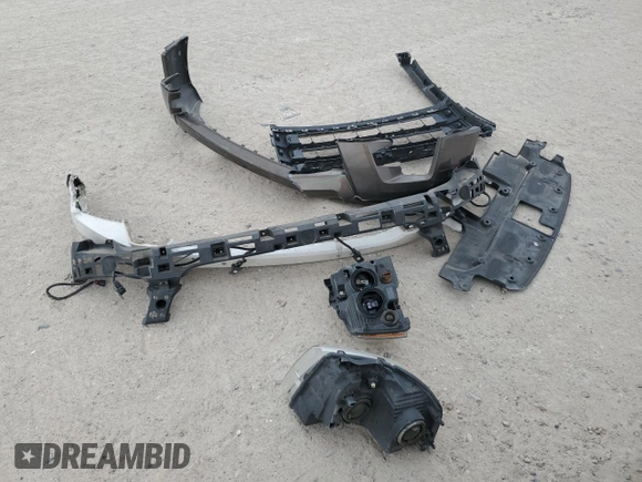 2015 Ford Expedition Max XLT с VIN 1FMJK1HT2FEF39309, выставлен на аукционе Copart как лот 51582805 с пробегом 116 877 миль миль и Списание • Salvage title. История ставок и продаж доступна на DreamBid. Изображение 13.