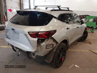 2020 Chevrolet Blazer LT z VIN 3GNKBHRS9LS612174, wystawiony jako IAAI lot #41840890 z przebiegiem 53 782 mil mil oraz . Historia ofert i sprzedaży dostępna na DreamBid. Obrazek 4.