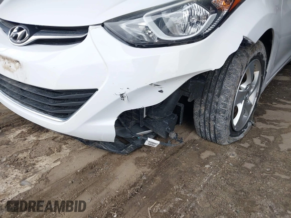2015 Hyundai Elantra SE z VIN 5NPDH4AE2FH573747, wystawiony jako IAAI lot #42130009 z przebiegiem 99 220 mil mil oraz . Historia ofert i sprzedaży dostępna na DreamBid. Obrazek 6.