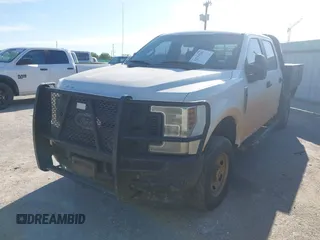 2019 Ford F-250 XL with VIN 1FD7W2B69KEG48755, listed as a IAAI auction lot 42759283 with 116,886 mi miles and . Bid and sale history available at DreamBid. Image 2.