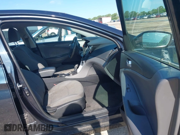 2011 Hyundai Sonata GLS with VIN 5NPEB4AC3BH295245, listed as a IAAI auction lot 42110670 with 213,643 mi miles and . Bid and sale history available at DreamBid. Image 5.