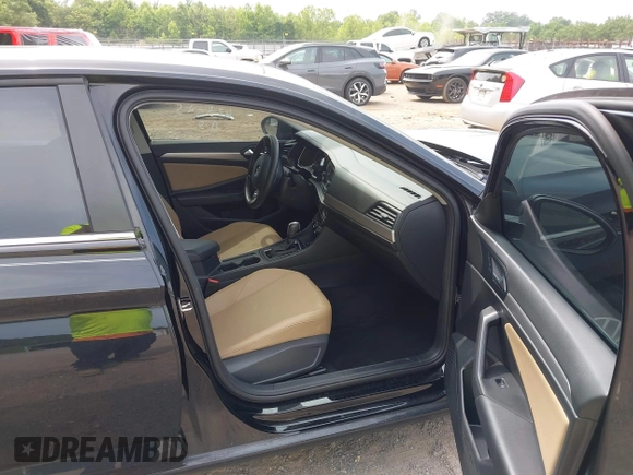 2020 Volkswagen Jetta S with VIN 3VWCB7BU0LM076901, listed as a IAAI auction lot 42589513 with 43,446 mi miles and . Bid and sale history available at DreamBid. Image 5.