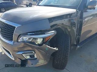 2015 Infiniti QX80 z VIN JN8AZ2NC8F9370971, wystawiony jako IAAI lot #40405096 z przebiegiem 71 990 mil mil oraz . Historia ofert i sprzedaży dostępna na DreamBid. Obrazek 6.