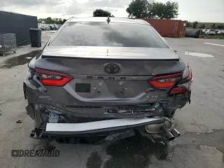 2023 Toyota Camry SE z VIN 4T1T11AK3PU170075, wystawiony jako Copart lot #59023595 z przebiegiem 18 505 mil mil oraz Szkoda całkowita • Salvage title. Historia ofert i sprzedaży dostępna na DreamBid. Obrazek 6.