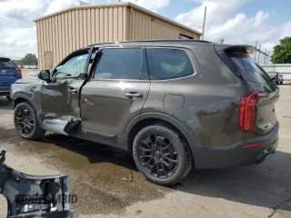 2021 Kia Telluride SX with VIN 5XYP5DHC6MG186195, listed as a Copart auction lot 59906235 with 77,626 mi miles and Salvage title. Bid and sale history available at DreamBid. Image 2.