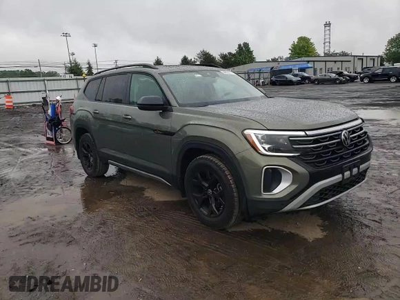 2024 Volkswagen Atlas Peak Edition SEL with VIN 1V2GR2CA8RC544325, listed as a Copart auction lot 56823975 with 16,469 mi miles and Salvage title. Bid and sale history available at DreamBid. Image 14.