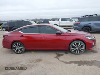2019 Nissan Altima 2.5 SR with VIN 1N4BL4CV8KC130694, listed as a IAAI auction lot 41470674 with 44,827 mi miles. Bid and sale history available at carsss.com. Image 13.