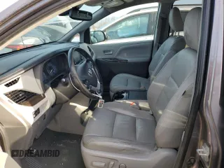 2020 Toyota Sienna XLE Auto Access Seat with VIN 5TDYZ3DC4LS039013, listed as a Copart auction lot 46858545 with 103,103 mi miles and Salvage Title. Bid and sale history available at carsss.com. Image 7.