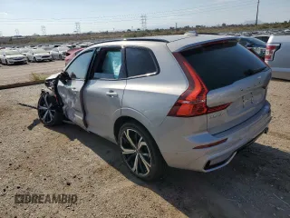 2023 Volvo XC60 Recharge Plug-In Hybrid Ultimate Dark Theme with VIN YV4H60DX4P1339368, listed as a Copart auction lot 83146674 with 0 mi miles and Salvage Title. Bid and sale history available at carsss.com. Image 2.
