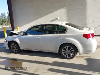 2014 Subaru Legacy Premium z VIN 4S3BMBC65E3020484, wystawiony jako IAAI lot #42011657 z przebiegiem 161 180 mil mil oraz . Historia ofert i sprzedaży dostępna na DreamBid. Obrazek 14.