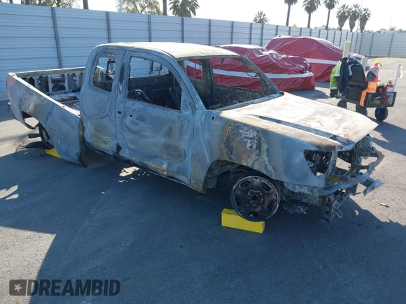 2013 Toyota Tacoma z VIN 5TFTX4CN7DX022243, wystawiony jako IAAI lot #41772673 z przebiegiem Nie podano mil oraz . Historia ofert i sprzedaży dostępna na DreamBid. Obrazek 1.
