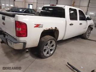2007 Chevrolet Silverado 1500 LT w/1LT with VIN 3GCEK13M87G511191, listed as a IAAI auction lot 41370943 with 239,378 mi miles. Bid and sale history available at carsss.com. Image 4.