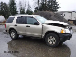 2003 Ford Explorer XLS z VIN 1FMZU72K23ZB43952, wystawiony jako Copart lot #52150285 z przebiegiem 161 828 mil mil oraz Szkody całkowita. Historia ofert i sprzedaży dostępna na DreamBid. Obrazek 4.