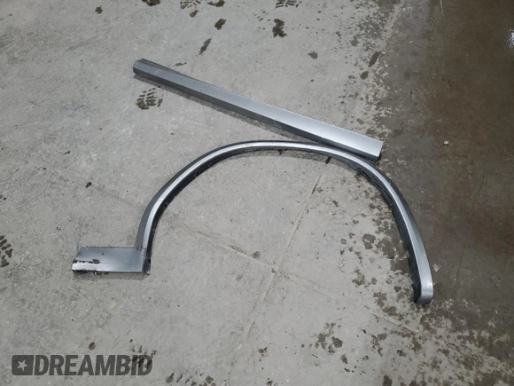 2021 BMW X4 M z VIN 5YMUJ0C05M9E04935, wystawiony jako Copart lot #42149535 z przebiegiem Nie podano mil oraz Szkody całkowita. Historia ofert i sprzedaży dostępna na DreamBid. Obrazek 13.