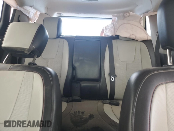 2012 GMC Terrain SLT-1 z VIN 2GKALUEK3C6360540, wystawiony jako Copart lot #55478105 z przebiegiem 115 362 mil mil oraz Szkoda całkowita • Salvage title. Historia ofert i sprzedaży dostępna na DreamBid. Obrazek 11.