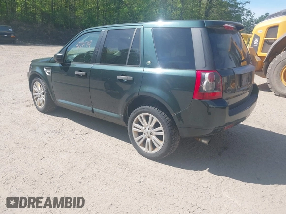 2010 Land Rover LR2 HSE z VIN SALFR2BN8AH170249, wystawiony jako IAAI lot #42244748 z przebiegiem 119 450 mil mil oraz . Historia ofert i sprzedaży dostępna na DreamBid. Obrazek 3.