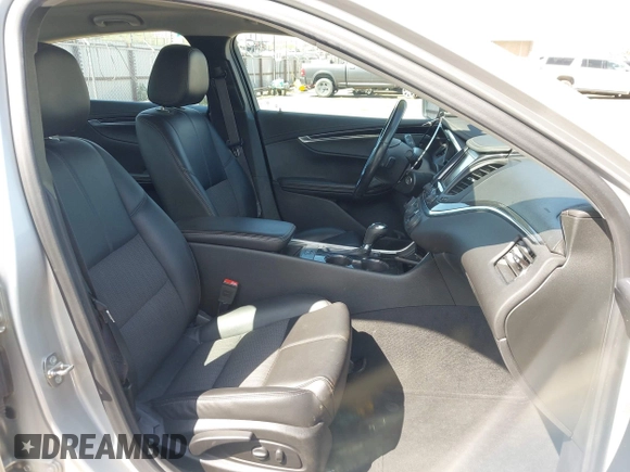 2017 Chevrolet Impala LT z VIN 2G1105S37H9122423, wystawiony jako IAAI lot #42042030 z przebiegiem 101 769 mil mil oraz . Historia ofert i sprzedaży dostępna na DreamBid. Obrazek 5.