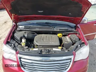 2016 Chrysler Town & Country Touring-L with VIN 2C4RC1CG7GR221690, listed as a IAAI auction lot 42038763 with 188,184 mi miles. Bid and sale history available at carsss.com. Image 10.