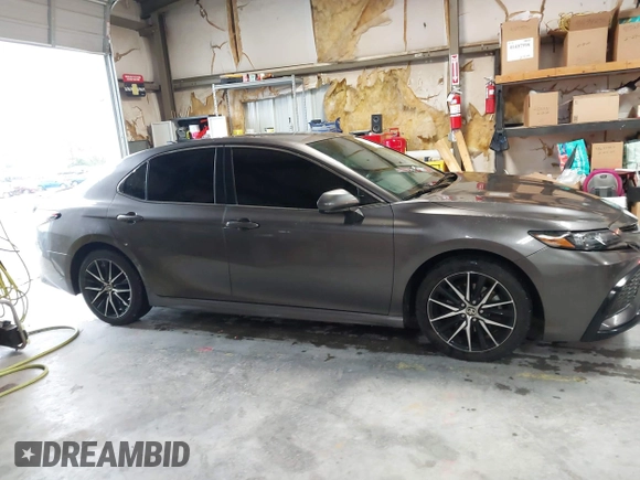 2021 Toyota Camry SE Nightshade with VIN 4T1G11AK9MU407567, listed as a IAAI auction lot 41998316 with 81,801 mi miles and . Bid and sale history available at DreamBid. Image 13.