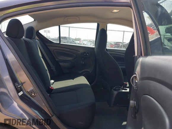 2015 Nissan Versa SV with VIN 3N1CN7AP8FL816679, listed as a IAAI auction lot 42081258 with 122,191 mi miles. Bid and sale history available at carsss.com. Image 8.