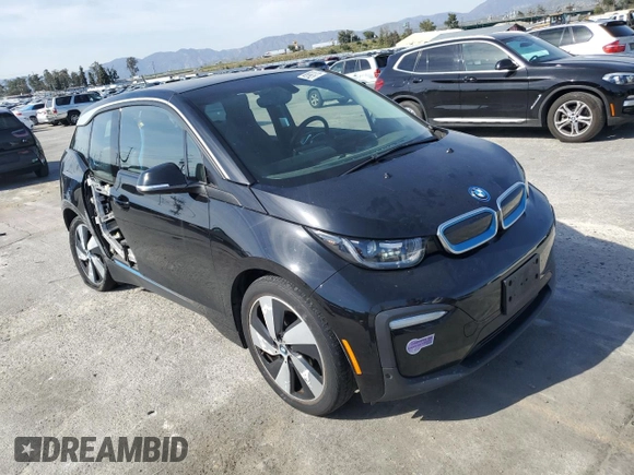 2018 BMW i3 with VIN WBY7Z2C58JVE65140, listed as a Copart auction lot 47997783 with 38,913 mi miles. Bid and sale history available at carsss.com. Image 4.