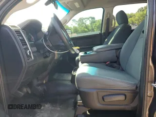 2016 Ram 1500 Tradesman z VIN 1C6RR7KG2GS126544, wystawiony jako Copart lot #51984015 z przebiegiem 146 121 mil mil oraz Szkoda całkowita • Salvage title. Historia ofert i sprzedaży dostępna na DreamBid. Obrazek 7.