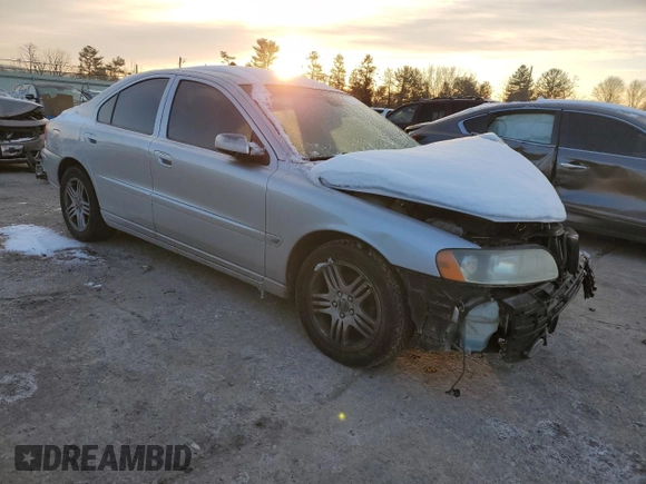 2005 Volvo S60 with VIN YV1RS592252476694, listed as a Copart auction lot 41728645 with 0 mi miles and Salvage Title. Bid and sale history available at carsss.com. Image 4.