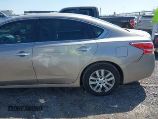 2013 Nissan Altima 2.5 S with VIN 1N4AL3AP6DC175274, listed as a IAAI auction lot 42001544 with 148,665 mi miles. Bid and sale history available at carsss.com. Image 6.