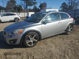 2013 Volvo C30 T5 with VIN YV1672MK9D2300525, listed as a Copart auction lot 89356915 with 177,332 mi miles and Clean Title. Bid and sale history available at DreamBid. Image 1.