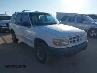 1999 Ford Explorer z VIN 1FMZU32X6XZB34133, wystawiony jako IAAI lot #41391700 z przebiegiem 275 611 mil mil oraz . Historia ofert i sprzedaży dostępna na DreamBid. Obrazek 1.