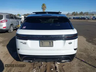 2018 Land Rover Range Rover Velar R-Dynamic SE с VIN SALYL2RV3JA748105, выставлен на аукционе IAAI как лот 41083219 с пробегом Не указан миль и . История ставок и продаж доступна на DreamBid. Изображение 15.