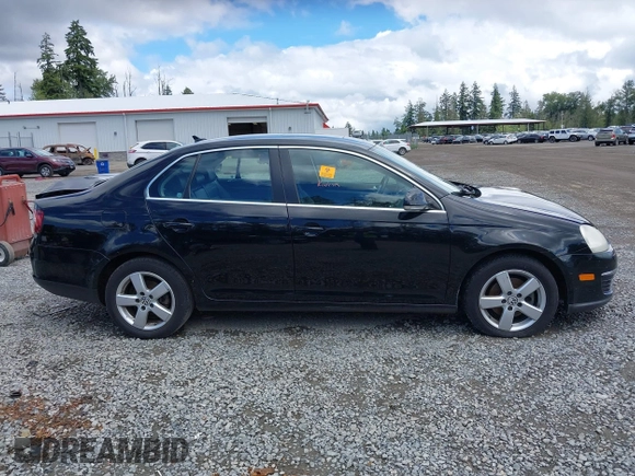 2009 Volkswagen Jetta SE с VIN 3VWRZ71KX9M128808, выставлен на аукционе IAAI как лот 42378792 с пробегом 215 537 миль миль и . История ставок и продаж доступна на DreamBid. Изображение 13.