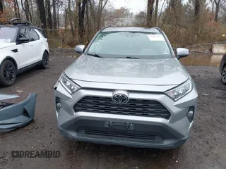 2019 Toyota RAV4 XLE z VIN 2T3P1RFV2KC002870, wystawiony jako IAAI lot #41941103 z przebiegiem 74 863 mil mil oraz . Historia ofert i sprzedaży dostępna na DreamBid. Obrazek 12.