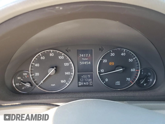 2005 Mercedes-Benz C 240 with VIN WDBRF81J75F601811, listed as a Copart auction lot 48210795 with 59,454 mi miles and Clean Title. Bid and sale history available at DreamBid. Image 9.