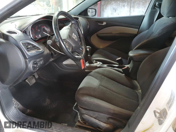 2015 Dodge Dart SXT z VIN 1C3CDFBB6FD378252, wystawiony jako Copart lot #54831495 z przebiegiem 112 907 mil mil oraz Szkoda całkowita • Salvage title. Historia ofert i sprzedaży dostępna na DreamBid. Obrazek 7.