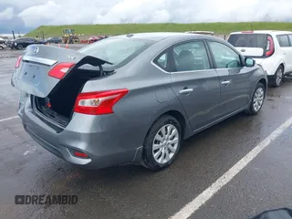 2017 Nissan Sentra SR z VIN 3N1AB7AP9HY361539, wystawiony jako IAAI lot #41945315 z przebiegiem 123 715 mil mil oraz . Historia ofert i sprzedaży dostępna na DreamBid. Obrazek 4.