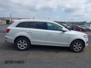 2015 Audi Q7 Premium Plus with VIN WA1LGBFE1FD004786, listed as a IAAI auction lot 42726311 with 245,611 mi miles and . Bid and sale history available at DreamBid. Image 6.