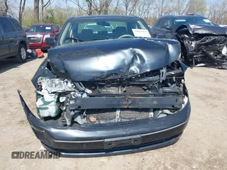 2004 Toyota Avalon XL with VIN 4T1BF28BX4U368060, listed as a IAAI auction lot 42012961 with 210,986 mi miles and . Bid and sale history available at carsss.com. Image 12.