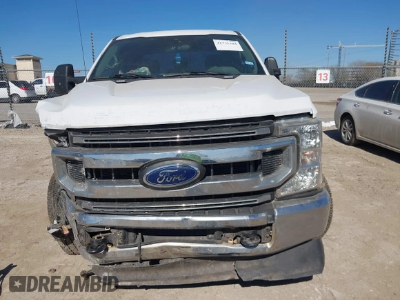 2021 Ford Super Duty F-250 SRW XL with VIN 1FT7W2BT2MEC37128, listed as a IAAI auction lot 41735304 with 103,992 mi miles. Bid and sale history available at carsss.com. Image 12.