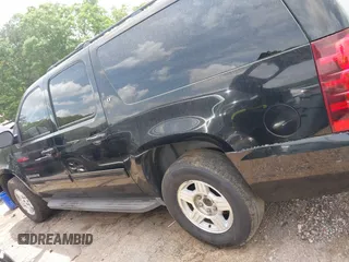 2010 Chevrolet Suburban LT with VIN 1GNUCJE06AR138587, listed as a IAAI auction lot 42145484 with 283,318 mi miles and . Bid and sale history available at DreamBid. Image 13.