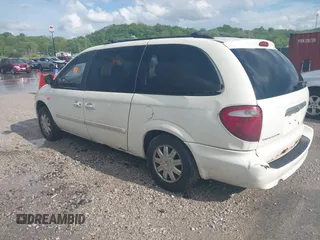 2007 Chrysler Town & Country LWB Touring with VIN 2A4GP54L67R151544, listed as a IAAI auction lot 42027456 with Not Provided miles. Bid and sale history available at carsss.com. Image 3.