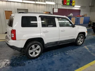 2011 Jeep Patriot Latitude X with VIN 1J4NF4GB4BD150332, listed as a Copart auction lot 84010724 with 165,300 mi miles and Salvage Title. Bid and sale history available at DreamBid. Image 3.
