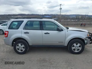 2008 Ford Escape XLS с VIN 1FMCU02Z08KA71935, выставлен на аукционе IAAI как лот 41889213 с пробегом 156 500 миль миль и . История ставок и продаж доступна на DreamBid. Изображение 14.