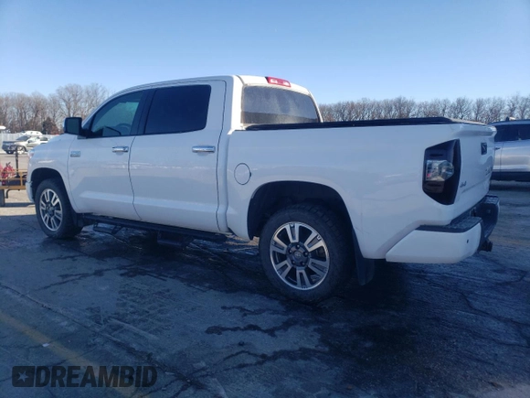 2019 Toyota Tundra SR5 z VIN 5TFAY5F16KX790487, wystawiony jako Copart lot #82783094 z przebiegiem 104 229 mil mil oraz Nie do naprawy • Non repairable. Historia ofert i sprzedaży dostępna na DreamBid. Obrazek 2.
