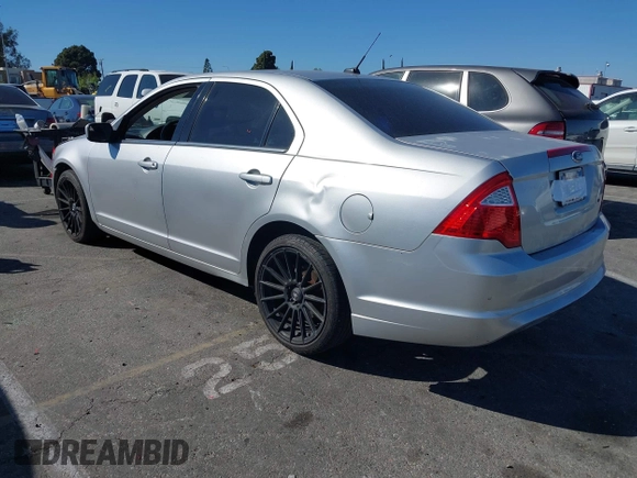 2012 Ford Fusion SE with VIN 3FAHP0HA7CR341742, listed as a IAAI auction lot 41670815 with 211,148 mi miles. Bid and sale history available at carsss.com. Image 3.