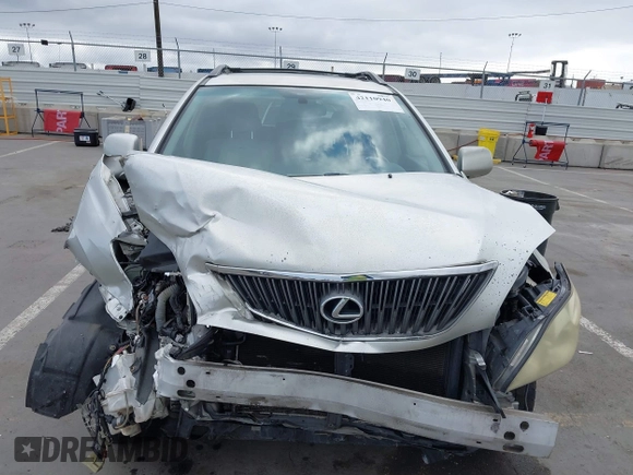 2007 Lexus RX 350 with VIN JTJGK31U170004285, listed as a IAAI auction lot 42110940 with 202,101 mi miles and . Bid and sale history available at carsss.com. Image 13.